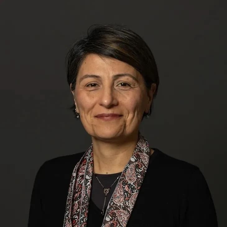 Özlem Ayduk